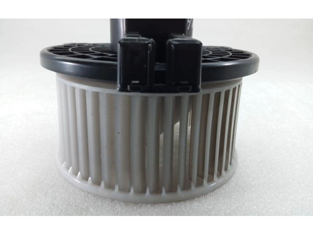 Вентилятор печки    HB111BJS703, 8727001530   Mazda 3 III
