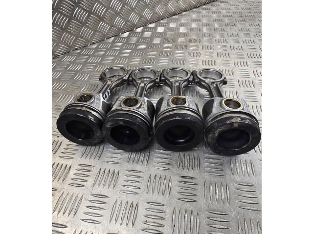 Поршень с шатуном 02604LA2 Volkswagen Golf VII