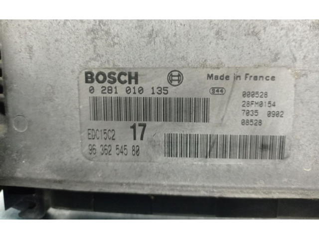 Блок управления двигателя 9636254580, 0281010135   Peugeot Expert