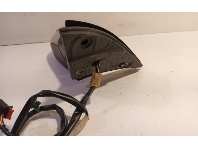 Зеркало электрическое Volkswagen Jetta IV 1999 - 2005 года