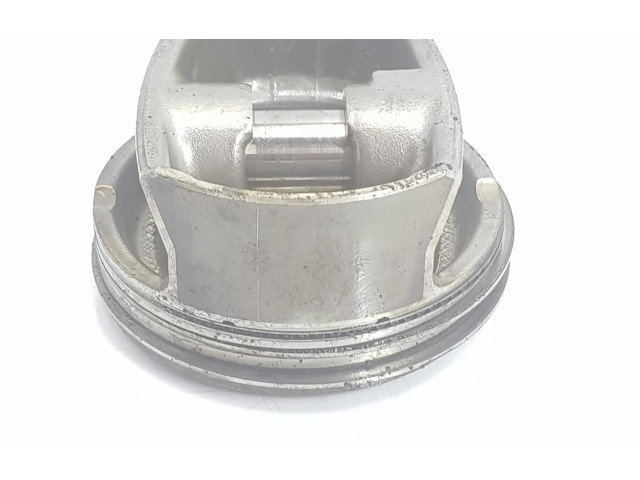 Píst A27203089, A27203089 Mercedes-Benz ML W164 M272967