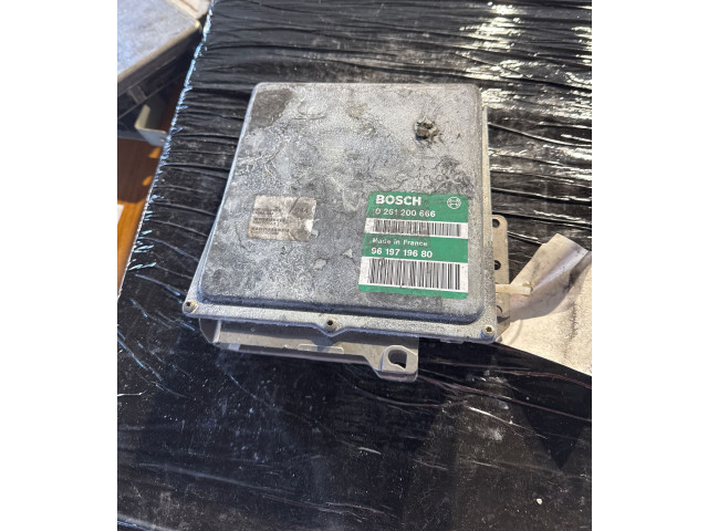 Блок управления двигателя 0261200666, 9619719680   Citroen Xantia