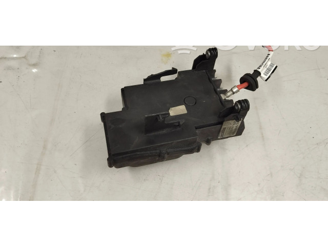 Модуль управления аккумулятором 31652295    Volvo S90, V90   