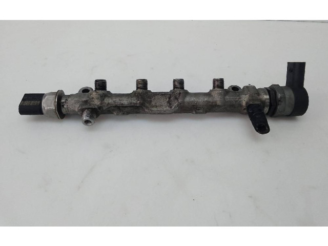 Топливная рампа 04L125 Audi A3 S3 A3 Sportback 8P