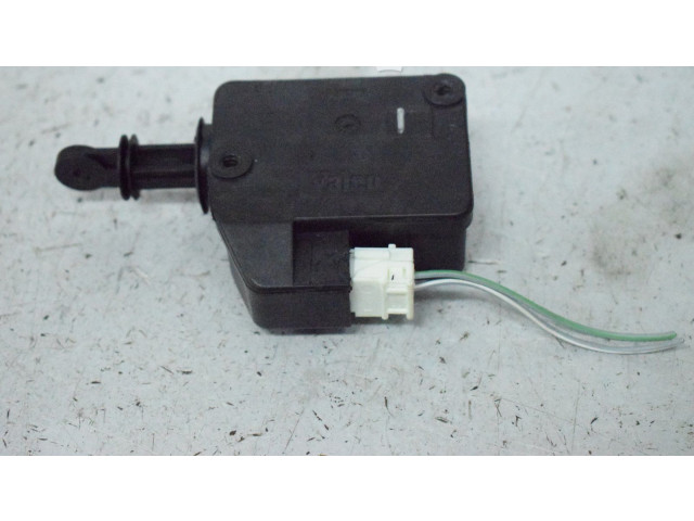 Zámek zadních dveří Volvo S40, V40 2003