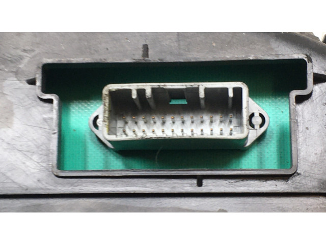 Přístrojová deska Renault Scenic II - Grand scenic II 2005 4HAD040547, 8200720305