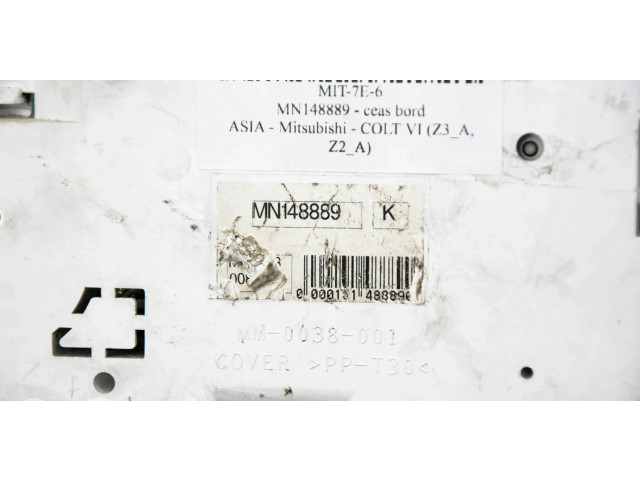 Панель приборов MN148889 Mitsubishi Colt