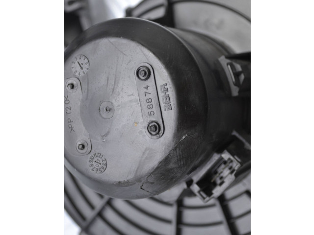 Вентилятор печки Opel Meriva A