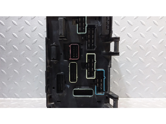   Pojistková skříňka 04748555AC, 19021569   Dodge Grand Caravan 2003