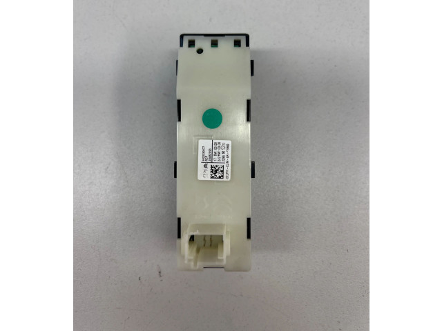 Блок управления климат-контролем 9822330877, 28482093   Peugeot 5008 II