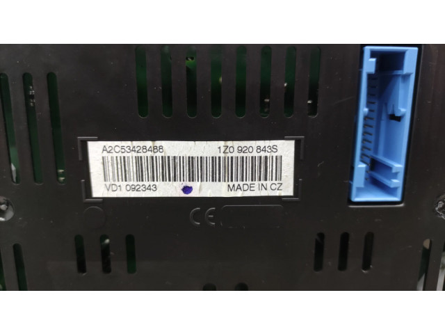 Панель приборов 1Z0920843S   Skoda Octavia Mk2 (1Z)       