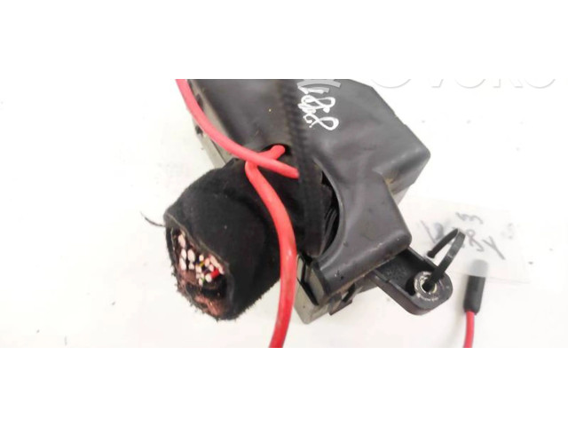 Блок предохранителей Skoda Octavia Mk2 (1Z)