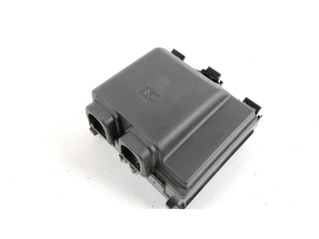 Блок предохранителей LJ8T14D068NAB Ford Mustang Mach-E