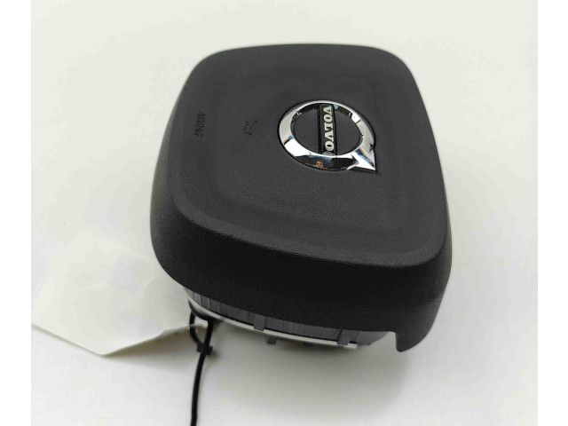 Подушка безопасности водителя P032288355 Volvo XC40