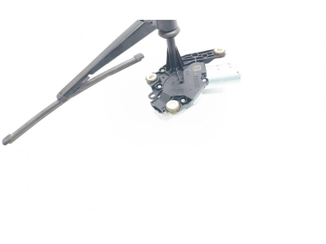 Моторчик заднего дворника A1769061600    Mercedes-Benz A W176