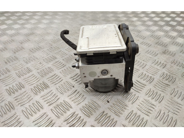 Блок АБС 5Q0614517AM Skoda Octavia Mk3 (5E) 2013 - 2019 года