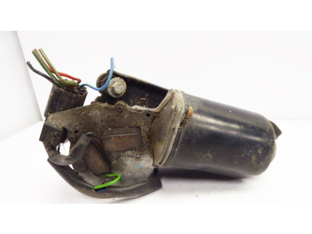 Двигатель стеклоочистителей