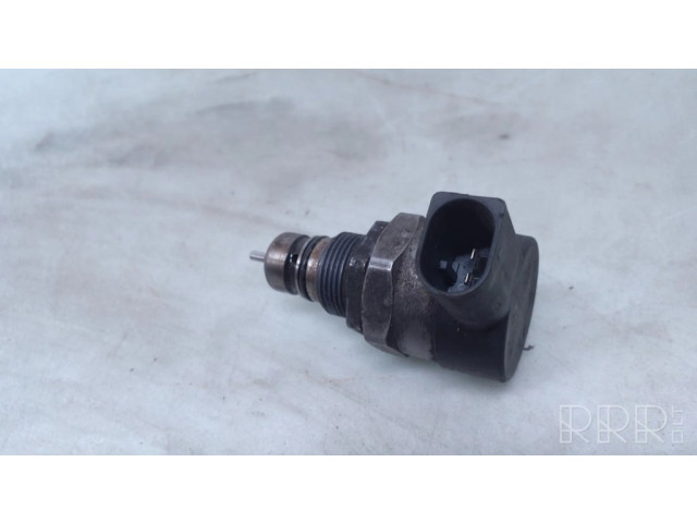 Регулятор давления топлива