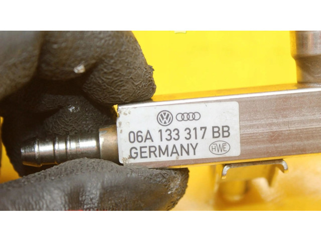 Топливная рампа 06A133317BB   Volkswagen Golf VI  