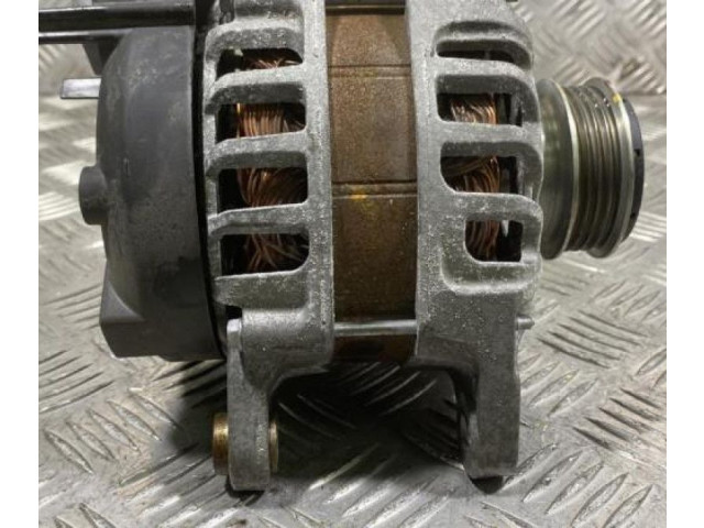 Генератор 231005933R Dacia Sandero