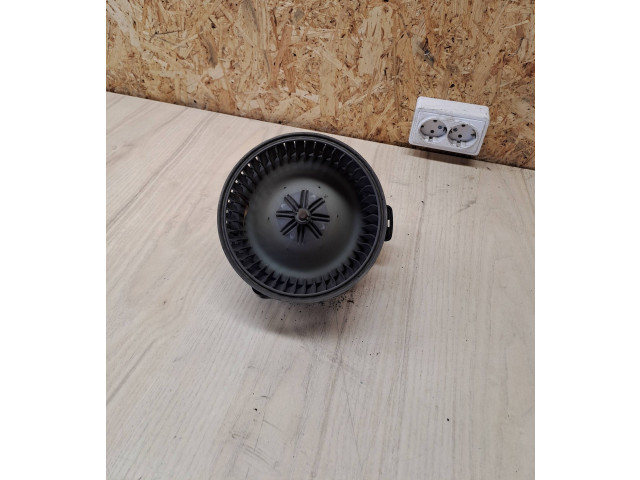 Вентилятор печки 0130111191, MF0160700260 Mitsubishi Carisma