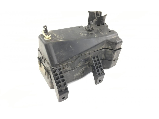 Pojistková skříňka MR459985, MR459985 Mitsubishi Pajero 2011