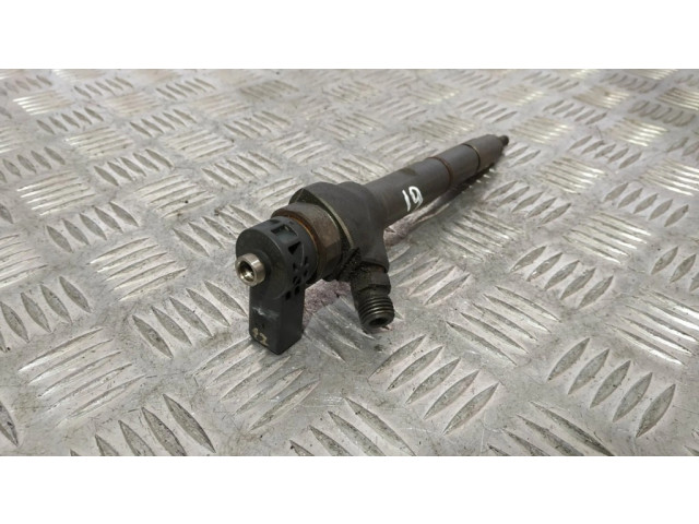 Vstřikovač 04L130277G Audi A3 S3 8V pro naftový motor 1.6