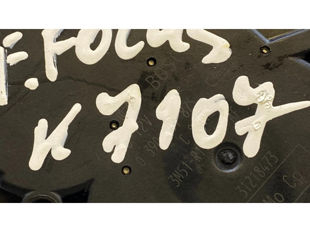 Моторчик дворников 3M51R1, 31218473 Ford Focus