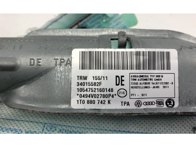 Руль Volkswagen Touran II  2010 - 2016 года 34015581F, 1T0880741M      