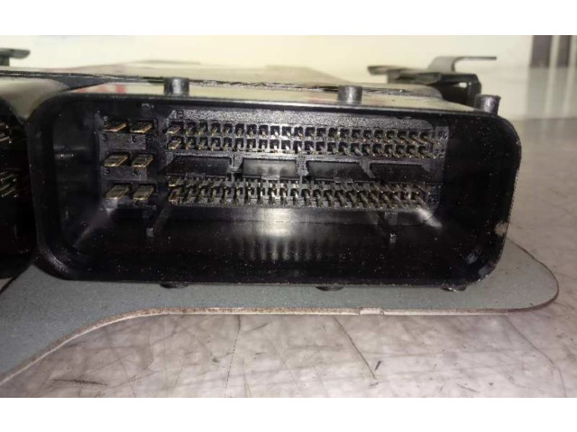 Řídící jednotka 04L907309K Volkswagen Caddy 2016