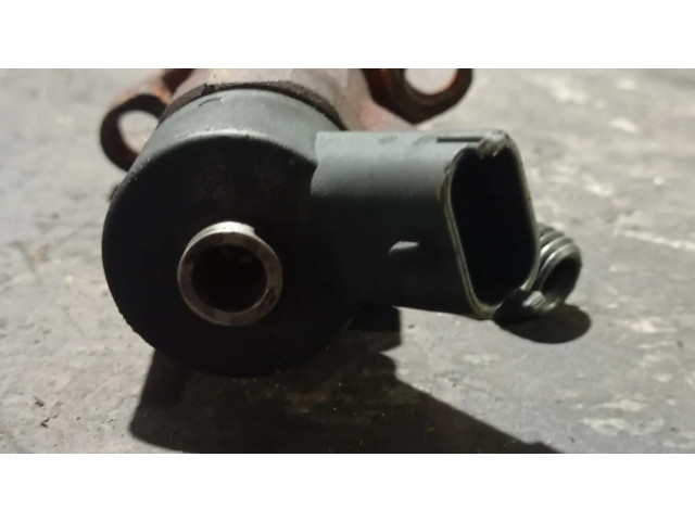 Vstřikovač 0445110259 Ford Focus pro naftový motor 1.6
