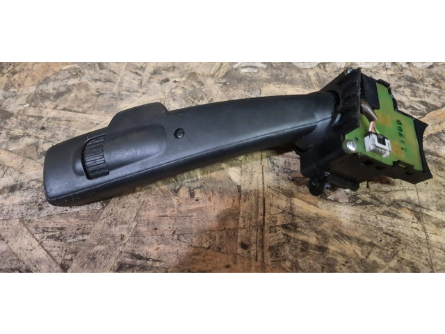 Ручка стеклоочистителей    Volvo V50