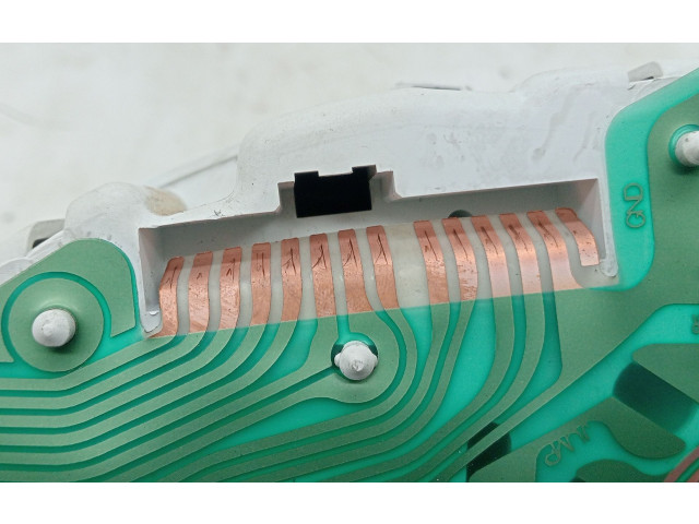 Панель приборов Y09940033E080   KIA Sorento       