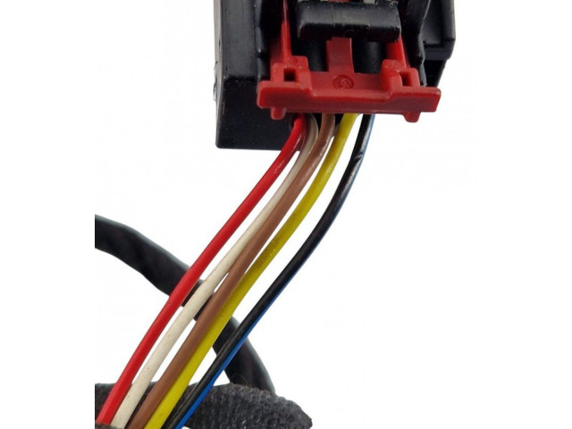 Зеркало электрическое Audi A1 2010 - 2018 года