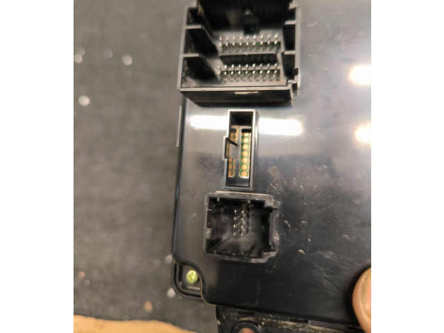 Блок управления климат-контролем P68459040AN Jeep Grand Cherokee WL