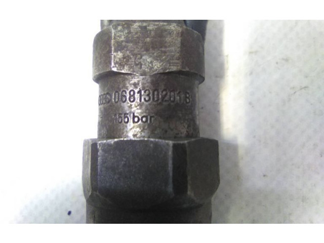 Форсунка 068130201B    Volkswagen Jetta II   