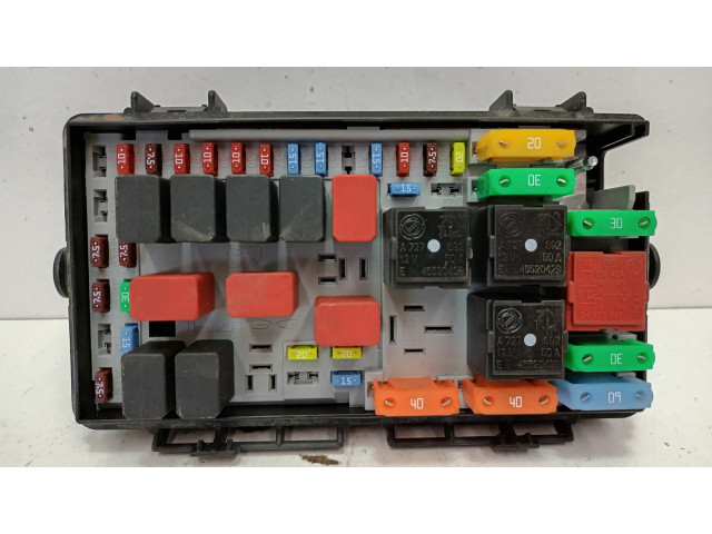 Pojistková skříňka 51737884BZ Fiat Grande Punto 2005