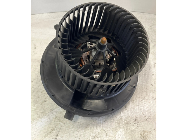 Вентилятор печки    698809, N031269U   Volkswagen Touran I