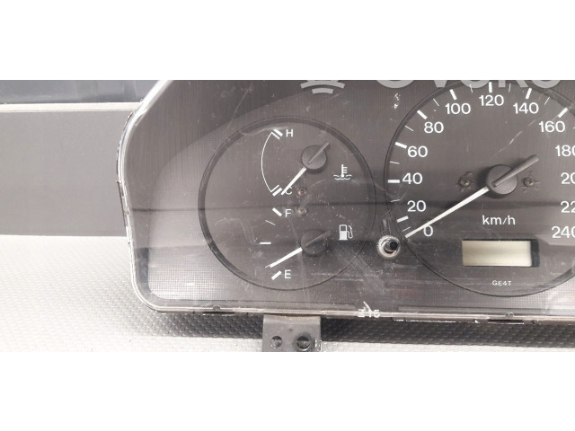 Панель приборов GE6WD Mazda 626