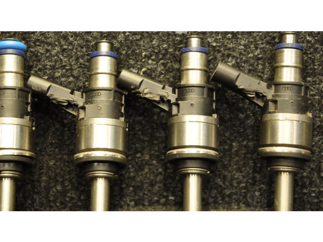 Vstřikovač 06C906036C Audi Q7 4M CREC