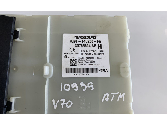 Блок предохранителей  30765624AE, 30765624AE   Volvo V70    