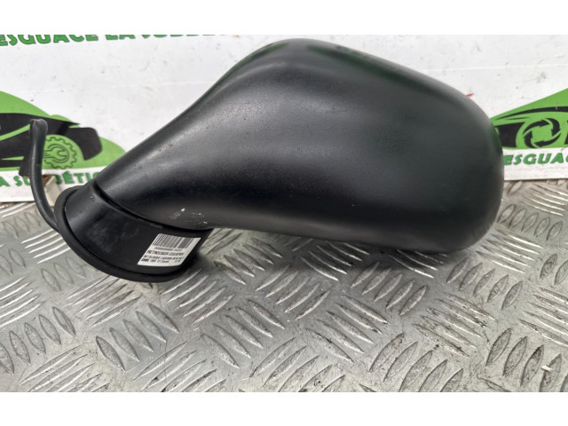 Зеркало электрическое Mitsubishi Carisma 2000 - 2004 года