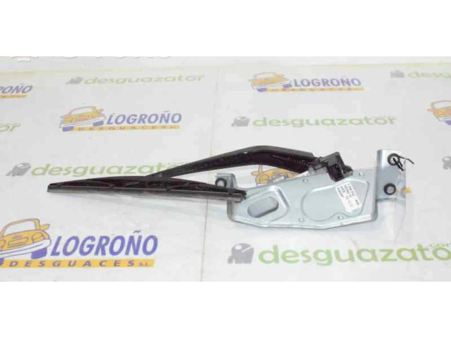 Моторчик заднего дворника 67637258532    BMW 7 G11 G12