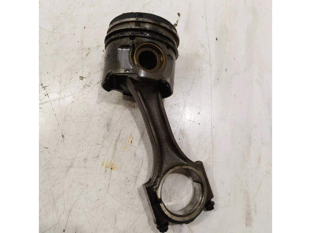 Поршень с шатуном 17h4 Land Rover Freelander 2 - LR2 для дизельного двигателя 2.2