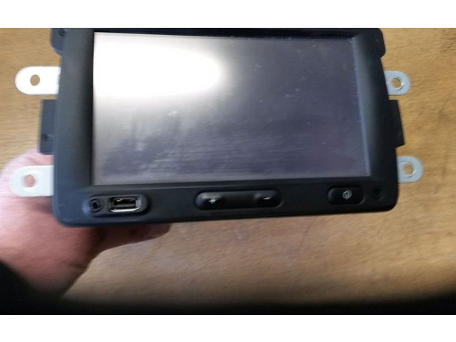 Дисплей       Dacia Logan II