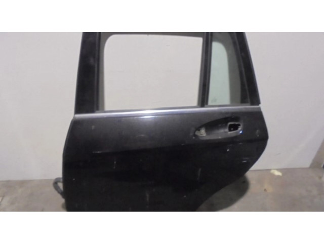 Задняя дверь