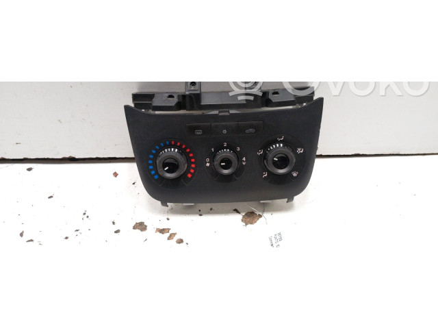 Блок управления климат-контролем 77365668 Fiat Punto Evo