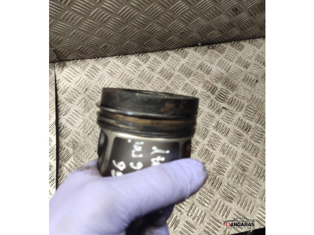  Поршень с шатуном    Volkswagen Golf VI  