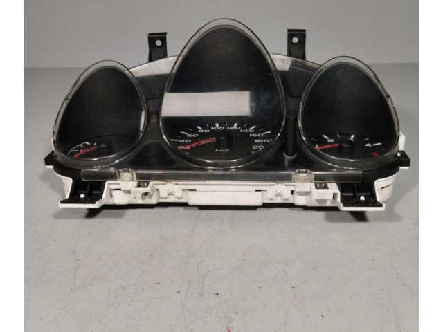 Přístrojová deska Mitsubishi Carisma 1998