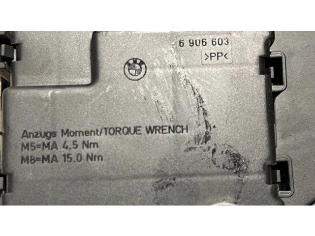 Pojistková skříňka 6906603 BMW 5 E60 E61 2005